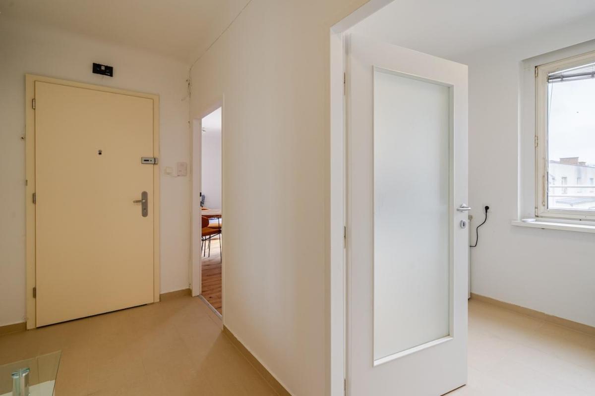 10 Minutes To City Centre And Next To Wien Hbf And Easy From Airport Buitenkant foto